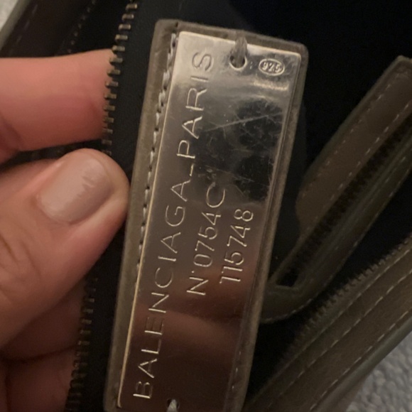 Aunthentic Balenciaga Bag (925) - Picture 6 of 6